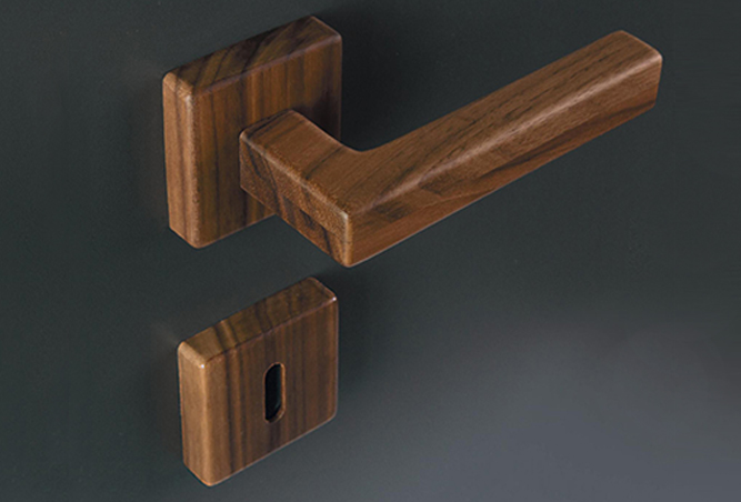 Our BIO coatings put the finishing touch to L.I.A. – the amazing wood handle 5